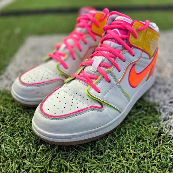 Nike Air Jordan 1 Mid “Edge Glow” - Women's size 8 - Picture 1 of 7
